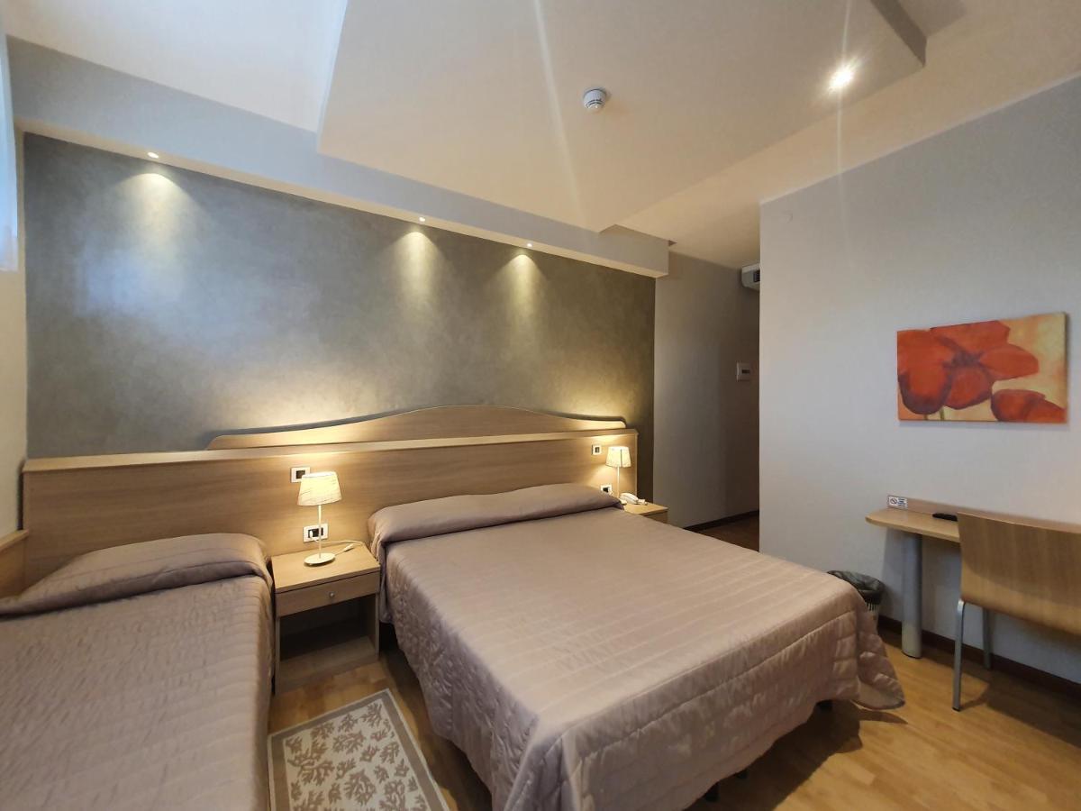 ליגננו סביאדורו Hotel Eurovil Garni מראה חיצוני תמונה